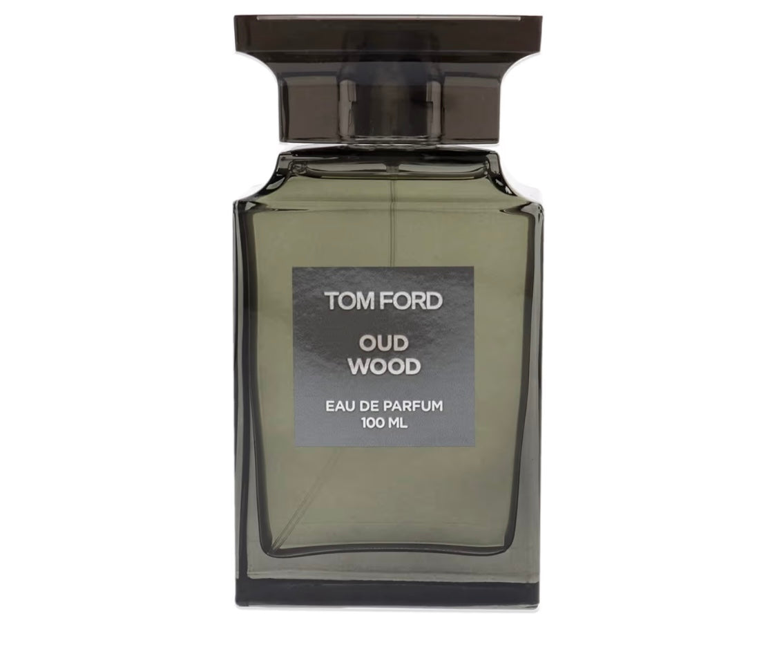 عطر عود موود من توم فورد